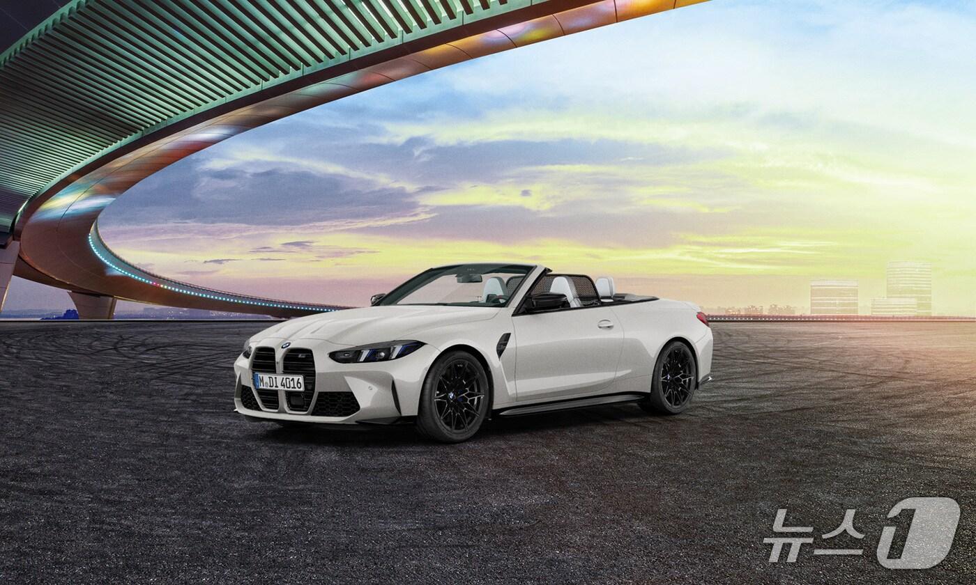 본문 이미지 -  BMW M4 컴페티션 M xDrive 컨버터블 초크 에디션.(BMW 제공)