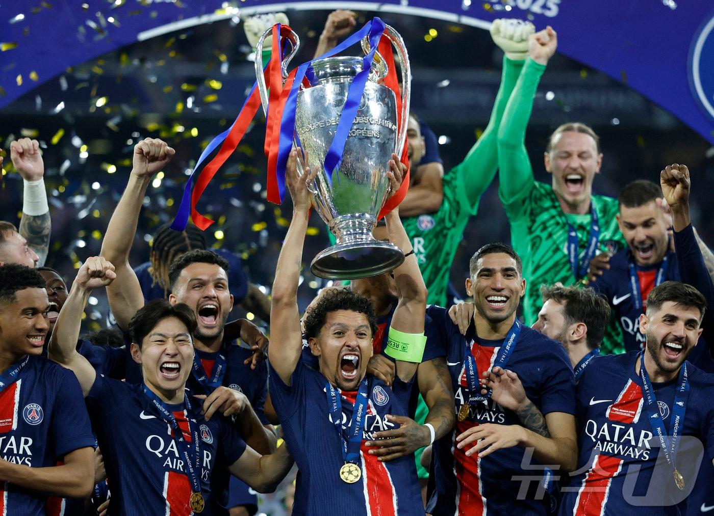 본문 이미지 - 지난 시즌 유럽축구연맹&#40;UEFA&#41; 챔피언스리그 우승팀 PSG.  ⓒ 로이터=뉴스1