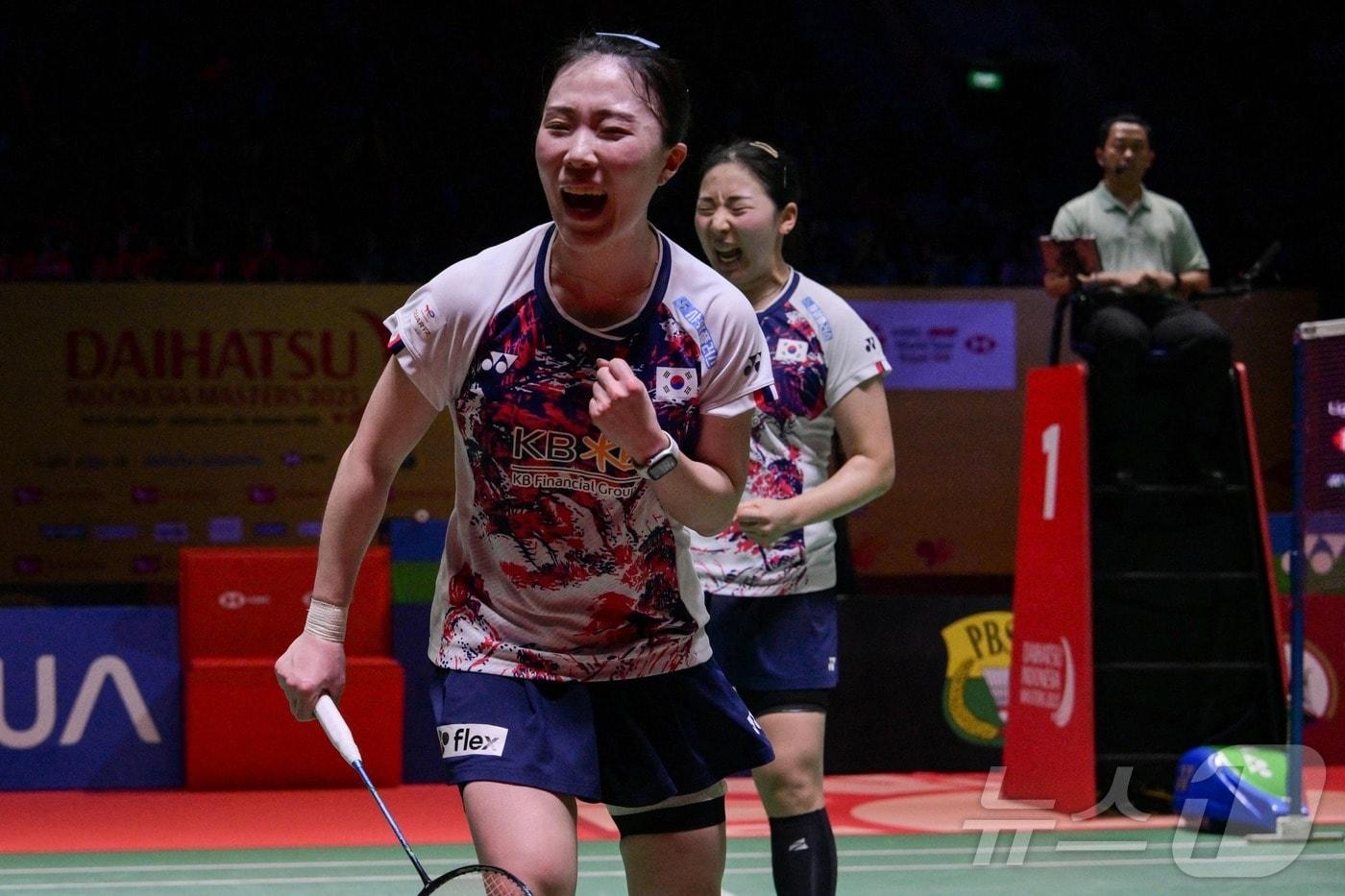 배드민턴 여자복식 김혜정(앞)-공희용조. ⓒ AFP=뉴스1