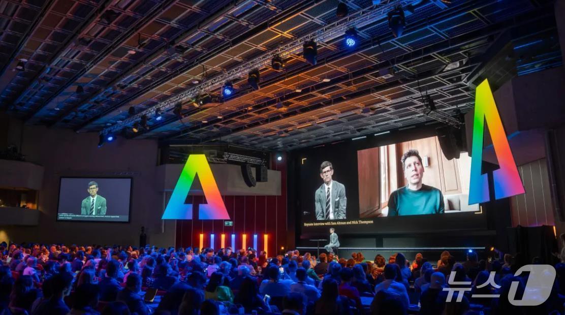 본문 이미지 - AI for Good Global Summit 2025 세션 발표 모습(한국마사회 제공)