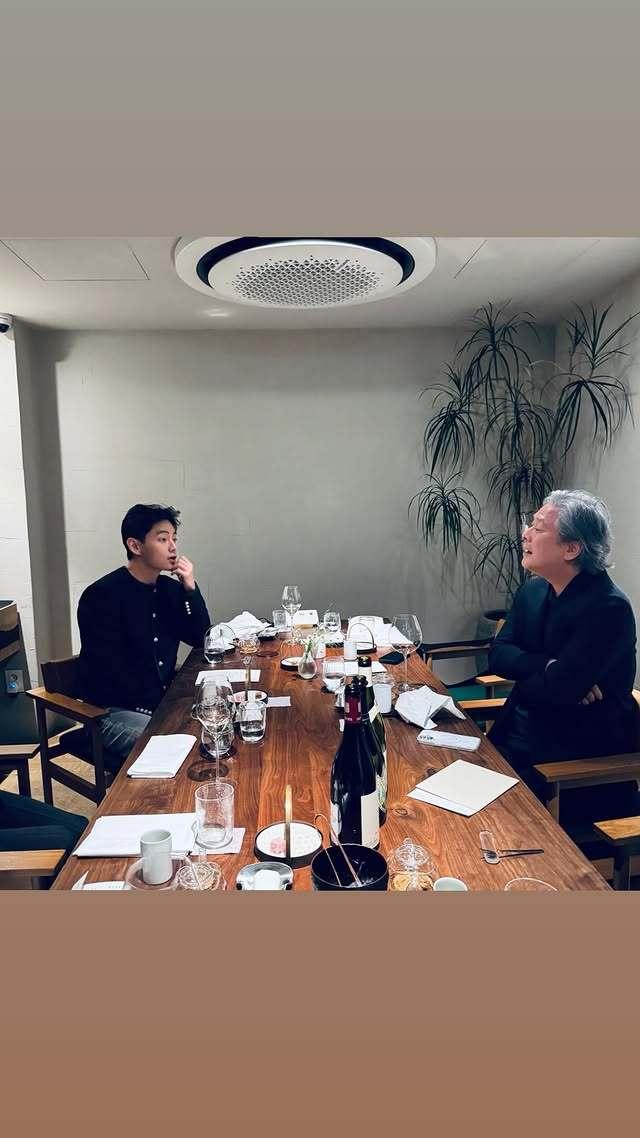 본문 이미지 - 뷔 인스타그램