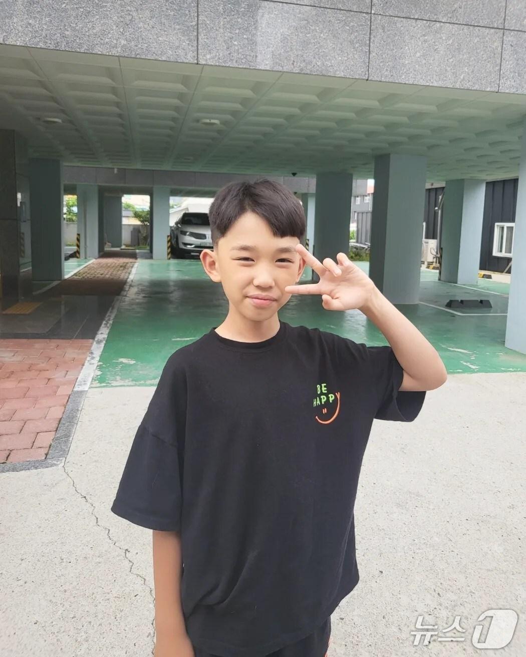 본문 이미지 -  인후초등학교 6학년 손현승 군.(전주덕진소방서 제공. 재판매 및 DB금지)