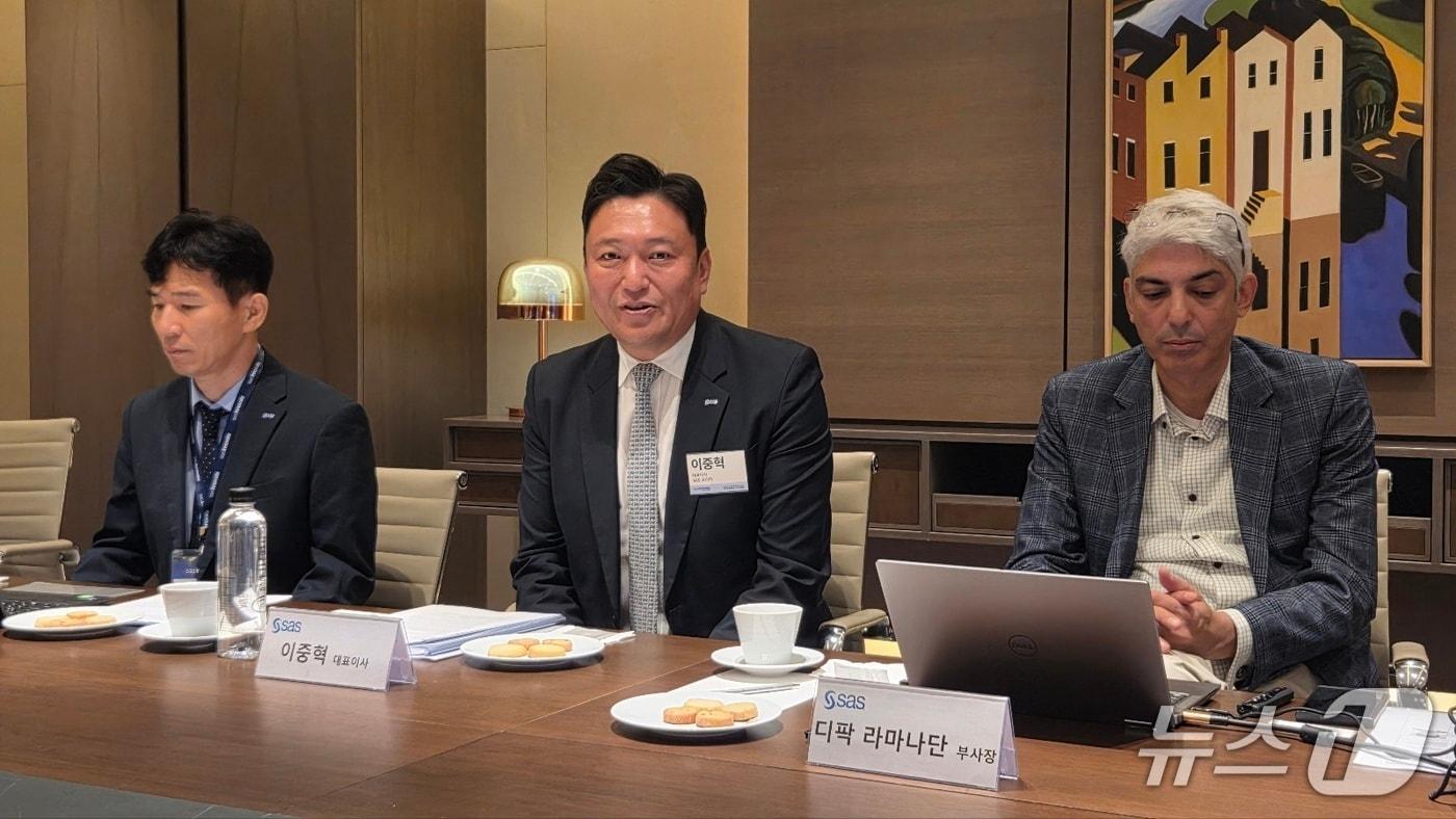 이중혁 SAS코리아 대표이사가 SAS 이노베이트 온 투어 서울 2025 그룹 인터뷰에서 발언하고 있다. 2025.6.10 뉴스1 ⓒ News1 김민석 기자