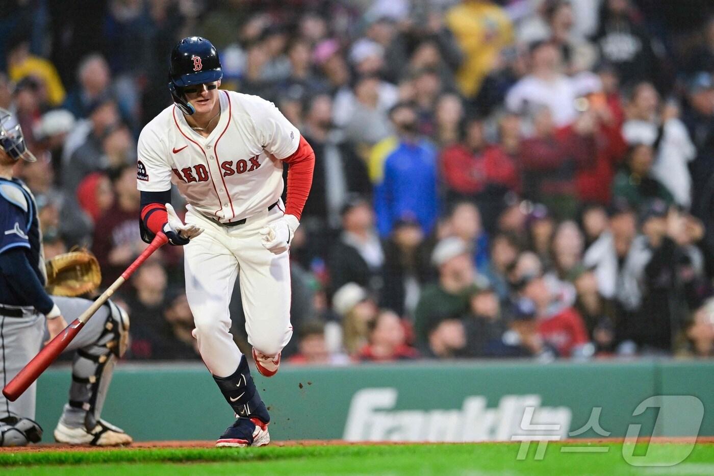 보스턴 레득삭스 유망주 로만 앤서니는 10일(한국시간) 열린 2025 메이저리그 탬파베이 레이스전에서 4타수 무안타 1볼넷 1타점 1삼진 1실책을 기록했다. ⓒ AFP=뉴스1