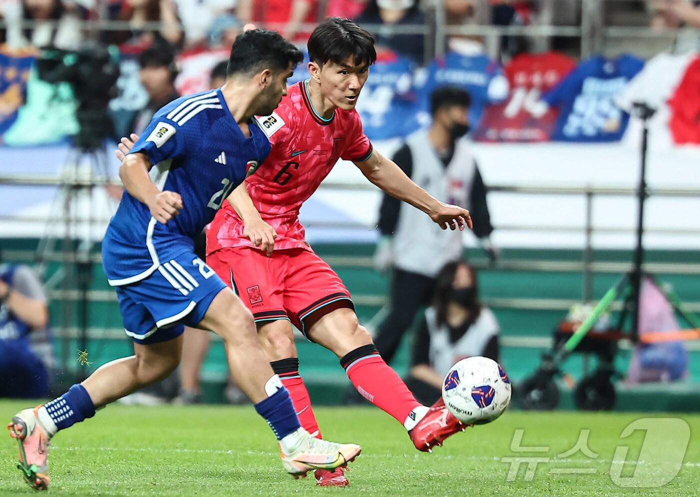 축구대표팀 중원의 핵 황인범이 미국 원정 평가전에 함께 하지 못한다. 그의 부재 시를 대비하는 다양한 테스트가 필요하다.  ⓒ News1 김도우 기자