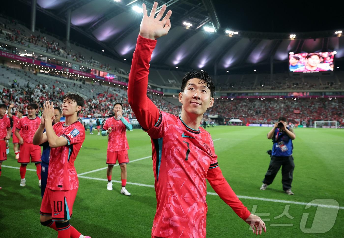 본문 이미지 - 대한민국 축구 국가대표팀 손흥민.2025.6.10 ⓒ 뉴스1 김진환 기자