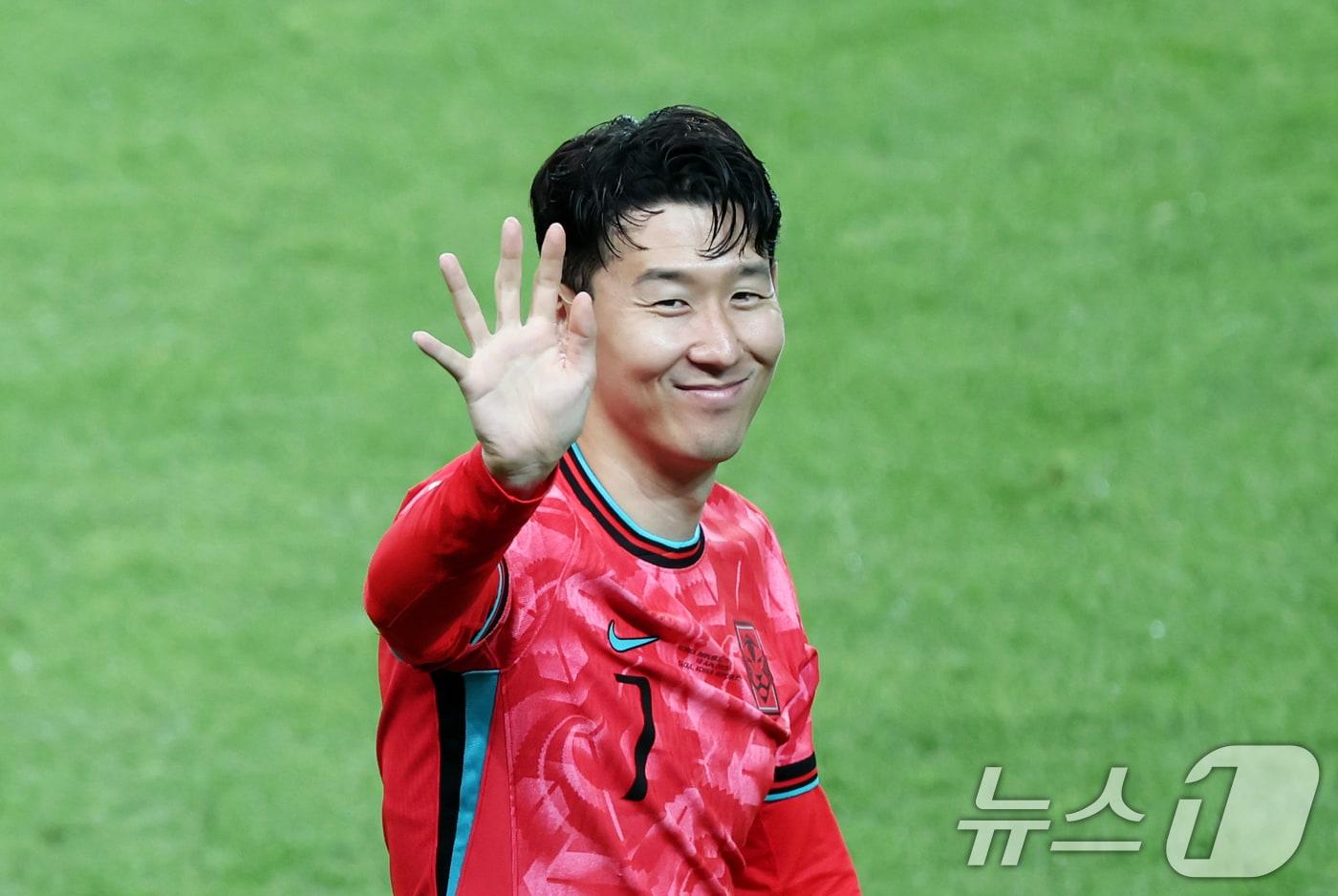 손흥민은 여전히 홍명보호의 중요한 자원이다. 그래서 그를 효율적으로 활용하는 방안을 찾아야한다.  ⓒ News1 이승배 기자