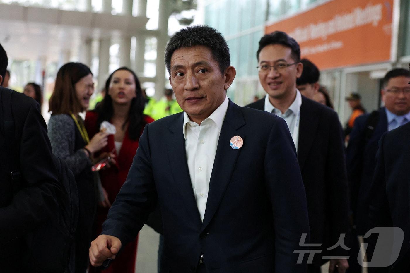 리청강 중국 상무부 부부장이 2025년 5월 16일 한국 제주도 서귀포에서 열린 APEC 무역장관 회의 장소를 떠나고 있다. 2025.5.16 ⓒ 로이터=뉴스1 ⓒ News1 강민경 기자