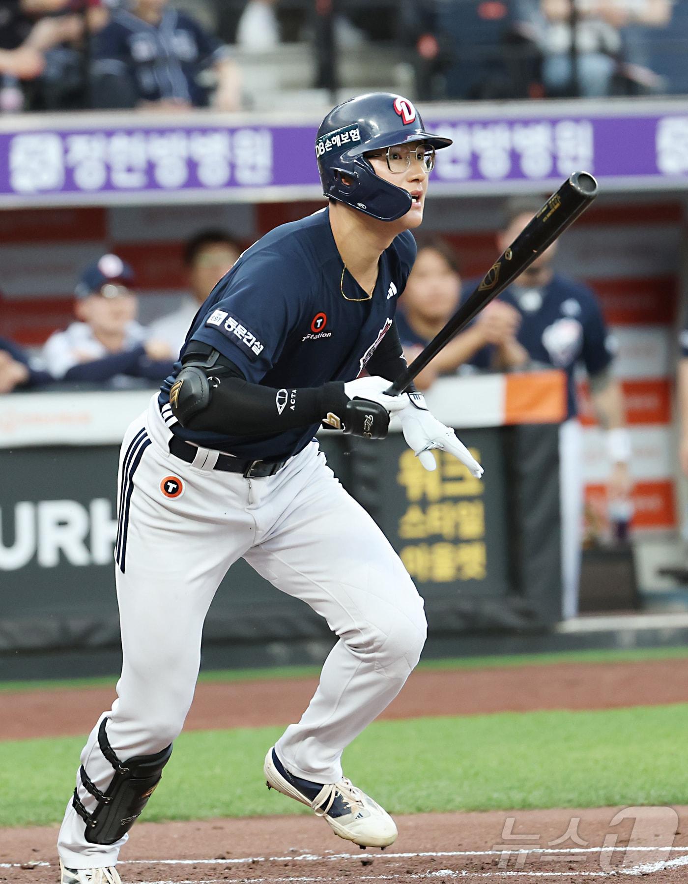 본문 이미지 - 11일 대전 한화생명볼파크에서 열린 '2025 신한 SOL 뱅크 KBO리그' 프로야구 한화이글스 대 두산베어스 경기에서 두산 김동준이 타격하고 있다. 2025.6.11/뉴스1 ⓒ News1 김기남 기자