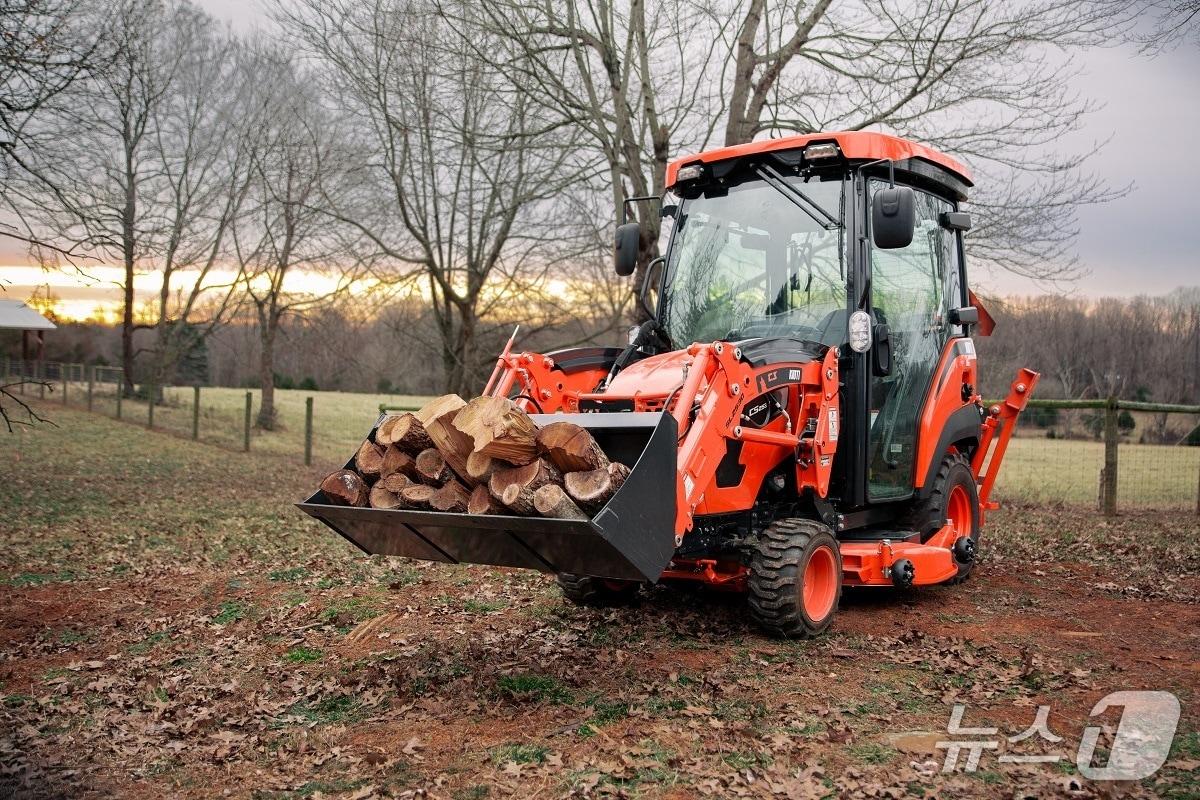 본문 이미지 - 대동, 25마력 트랙터 'CS2530'(대동 제공)