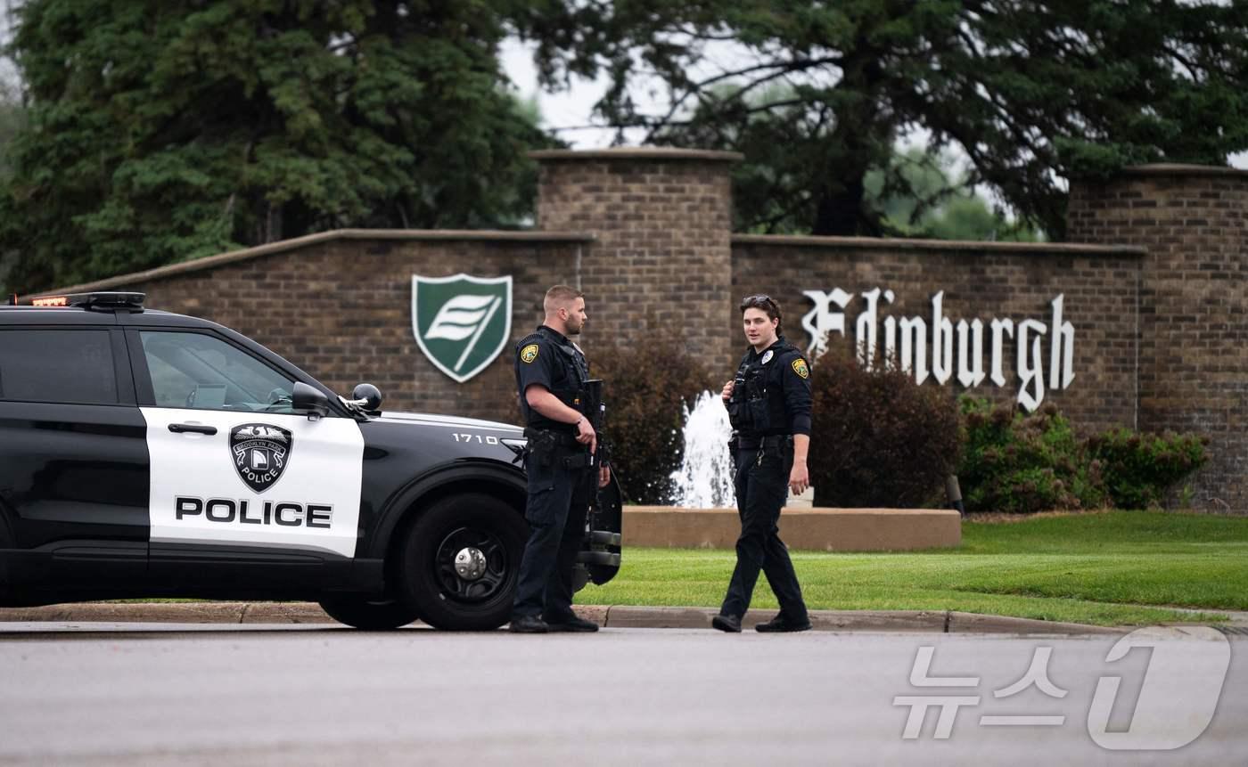 14일&#40;현지시간&#41; 미국 미네소타주 브루클린 파크에 배치된 경찰. 2025.06.14. ⓒ AFP=뉴스1 ⓒ News1 이지예 객원기자