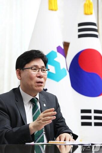 본문 이미지 - 이동옥 충북도 행정부지사(충북도 제공. 재판매 및 DB금지)