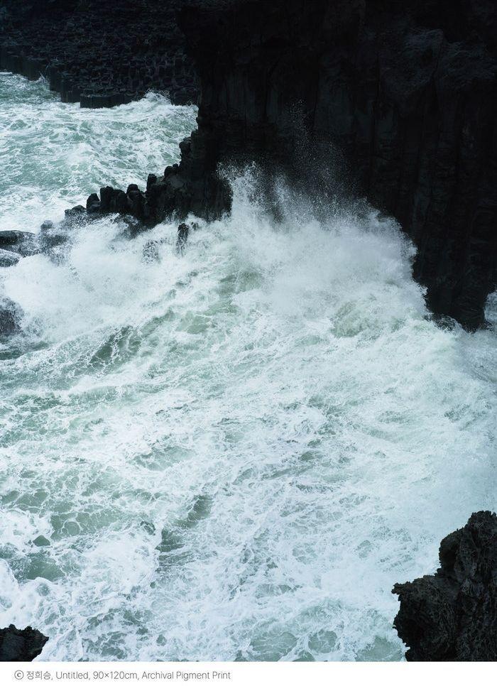 본문 이미지 - 정희승 사진전 '멀리서 너무 가깝게'