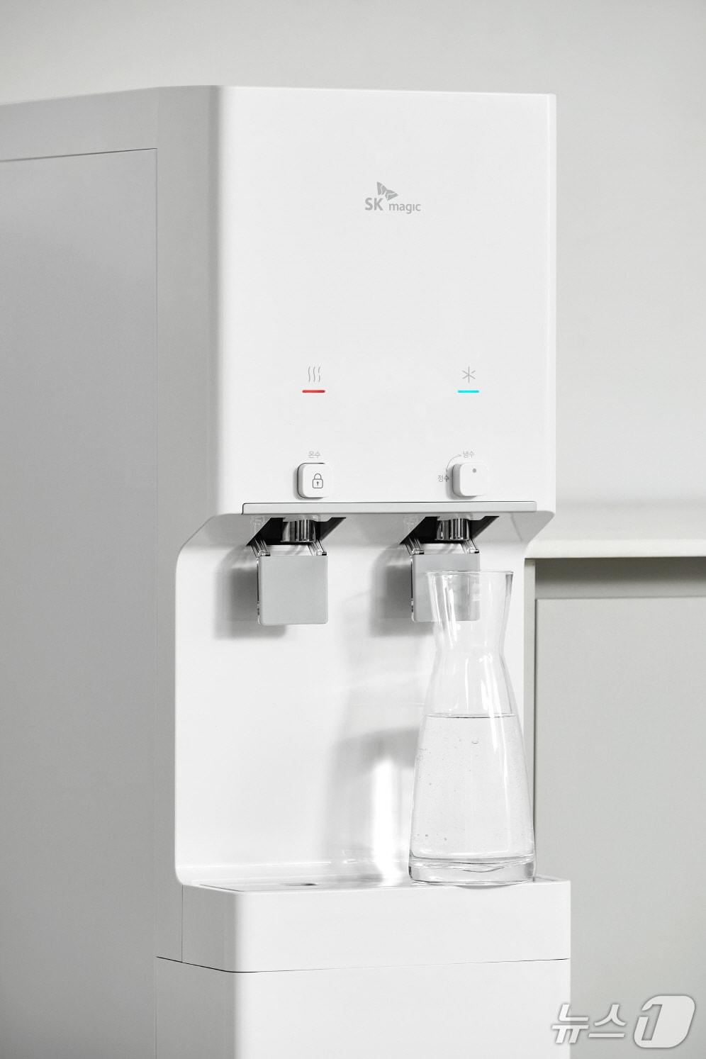 본문 이미지 - SK매직의 신제품 '뉴그랜드 정수기'.(SK매직 제공)