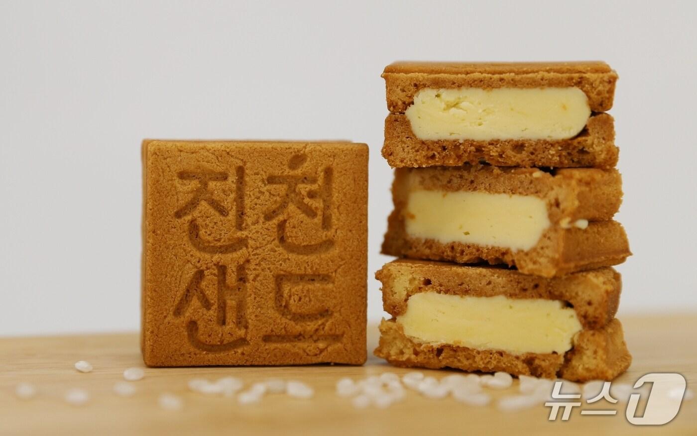 충북 진천군이 출시한 디저트 '진천샌드'.(진천군 제공, 재판매 및 DB금지)/뉴스1