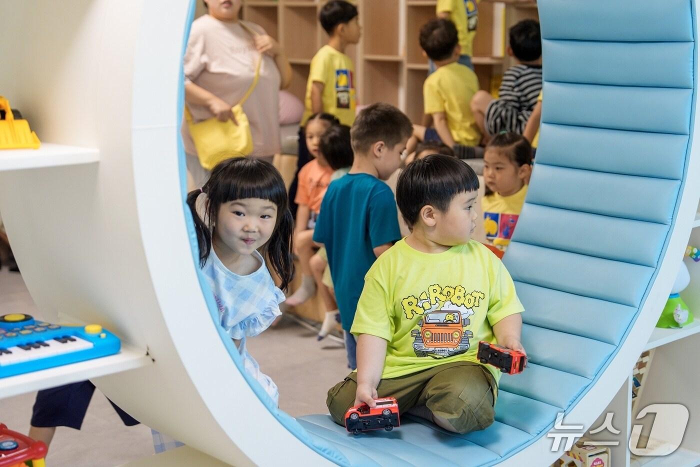 충북 증평군 '증평형 365 아이돌봄서비스' 운영 모습.(증평군 제공, 재판매 및 DB금지)/뉴스1