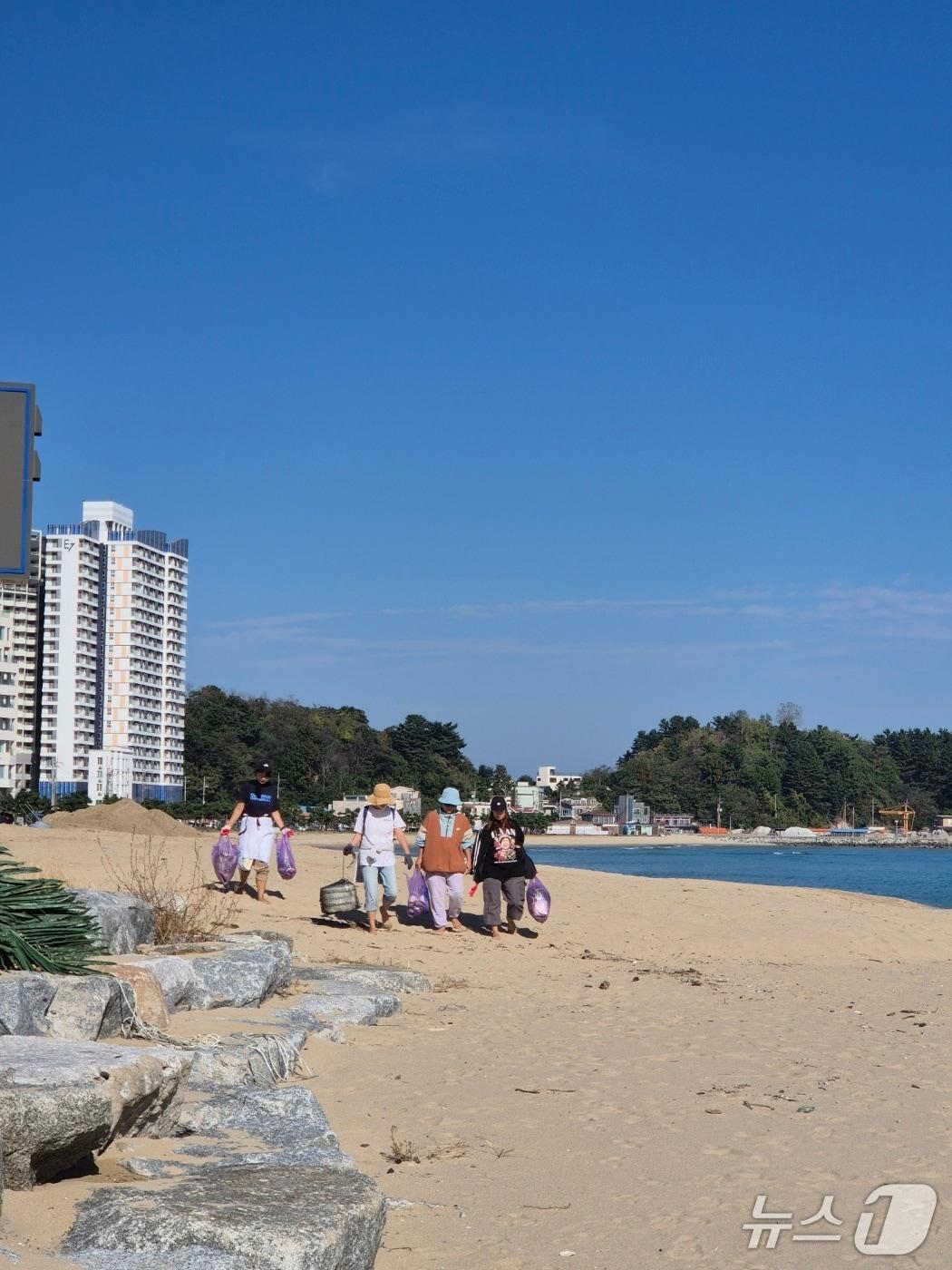 본문 이미지 - 양양군, 해파랑길 41코스 걷기 참여자 모집.&#40;양양군 제공, 재판매 및 DB 금지&#41; 2025.6.17/뉴스1