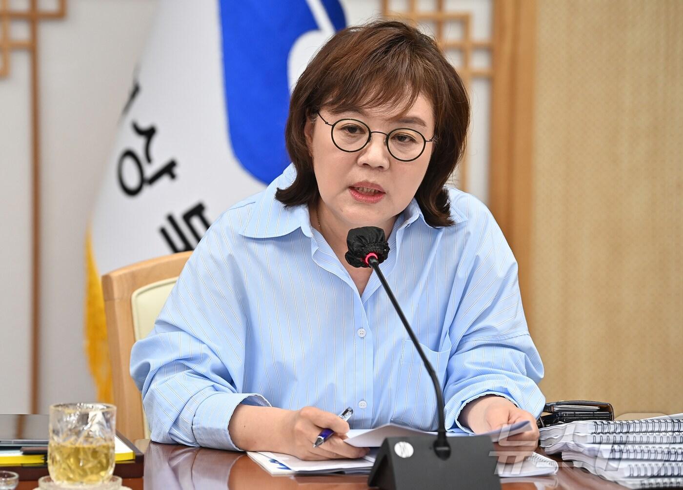 본문 이미지 - 경북도11일 양금희 경제부지사는 일본 히로시마현 요코타 미카 부지사와 나카모토 타카시 의회 의장 등 대표단 15명을 만나교류 협력 확대와 자매결연 체결에 대한 심도 있는 의견을 나눈다. 2025.6.17/뉴스1 ⓒ News1 김대벽기자