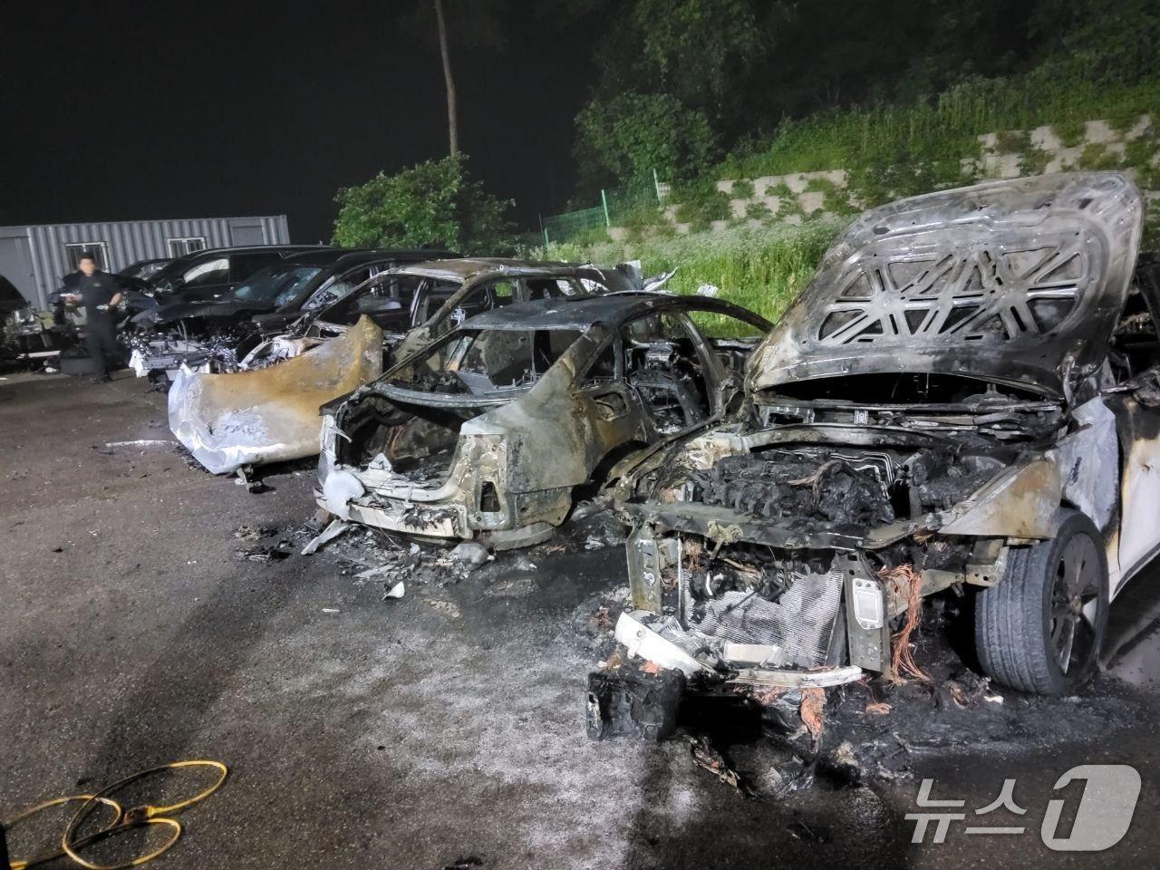 본문 이미지 - 화재 현장. &#40;경기도소방재난본부 제공. 재판매 및 DB 금지&#41; 2025.6.18/뉴스1