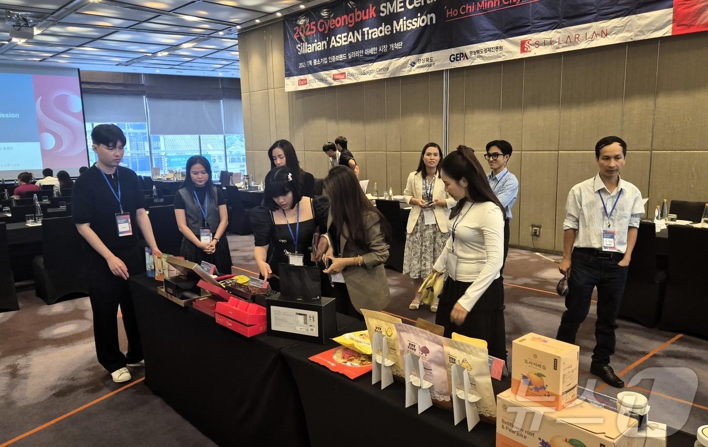 경북 중소기업 인증브랜드인 실라리안 기업들이 최근 태국 방콕과 베트남 호치민에서 시장 개척 활동을 벌였다.(경북도 제공, 재판매 및 DB 금지)ⓒ News1 김대벽기자