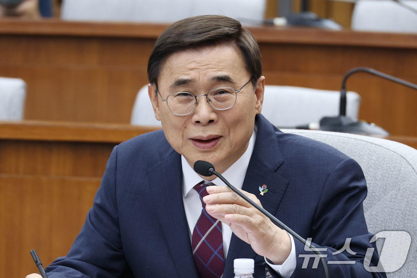 이종석 국가정보원장 후보자가 19일 오전 서울 여의도 국회에서 열린 인사청문회에 출석해 의원 질의에 답하고 있다. 2025.6.19/뉴스1 ⓒ News1 이광호 기자