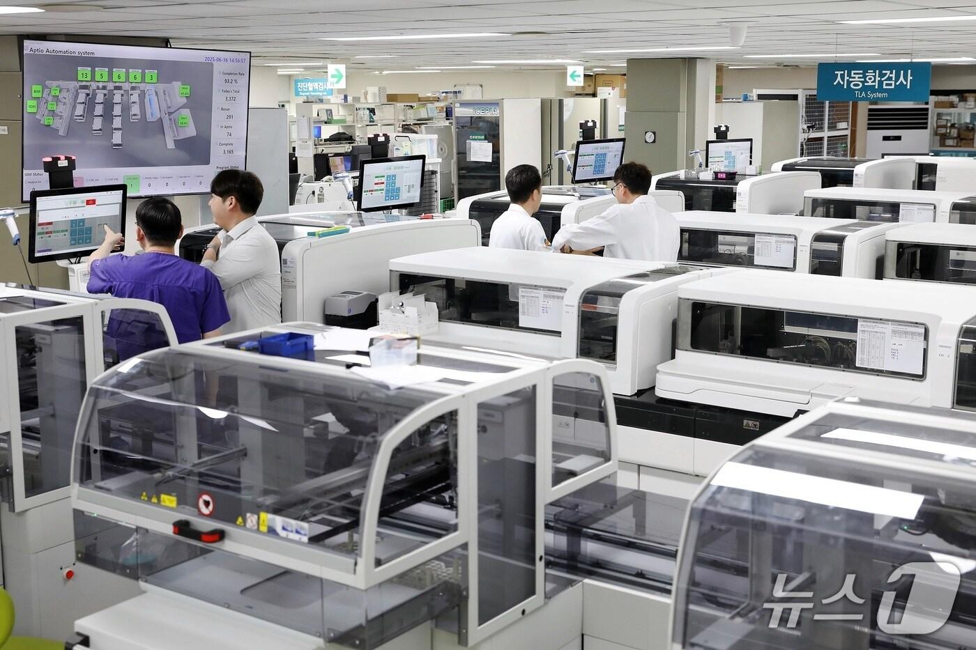 울산대병원이 TLA 장비를 최신기술로 업데이트했다고 19일 밝혔다.(울산대병원제공. 재판매 및 DB 금지)