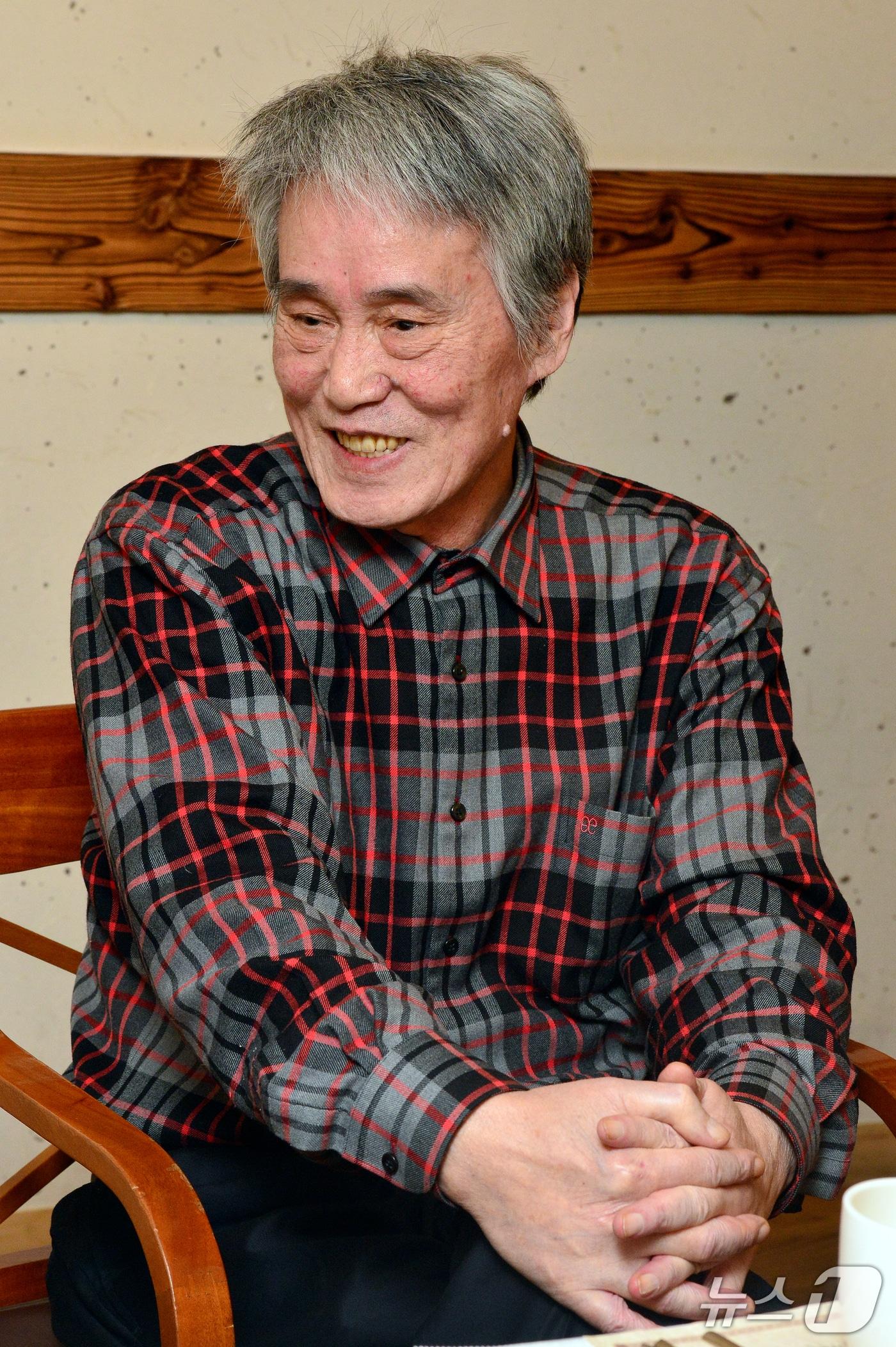 본문 이미지 - 정양 시인. ⓒ 뉴스1 DB