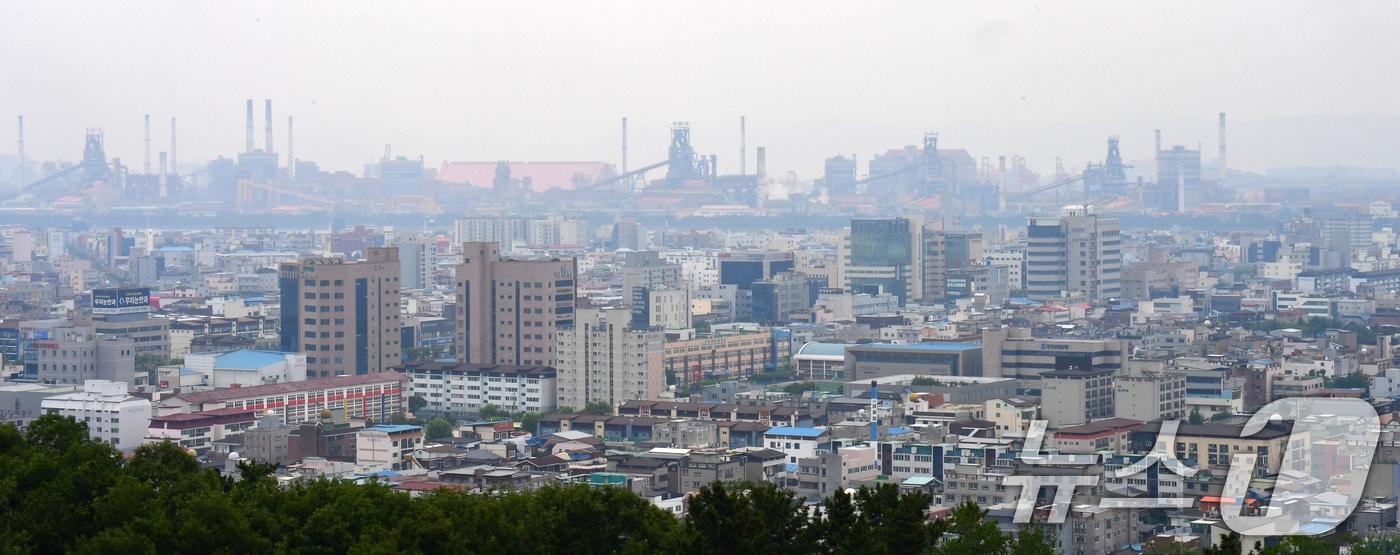 포스코 포항제철소 및 포항시전경 &#40;자료사진&#41;  ⓒ News1 최창호 기자