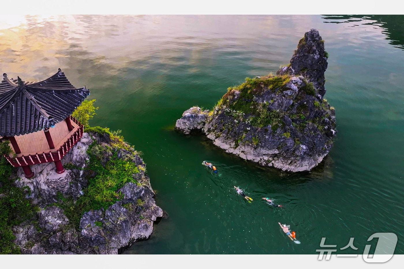 단양 도담삼봉.(단양군 제공, 재판매 및 DB금지)/뉴스1   