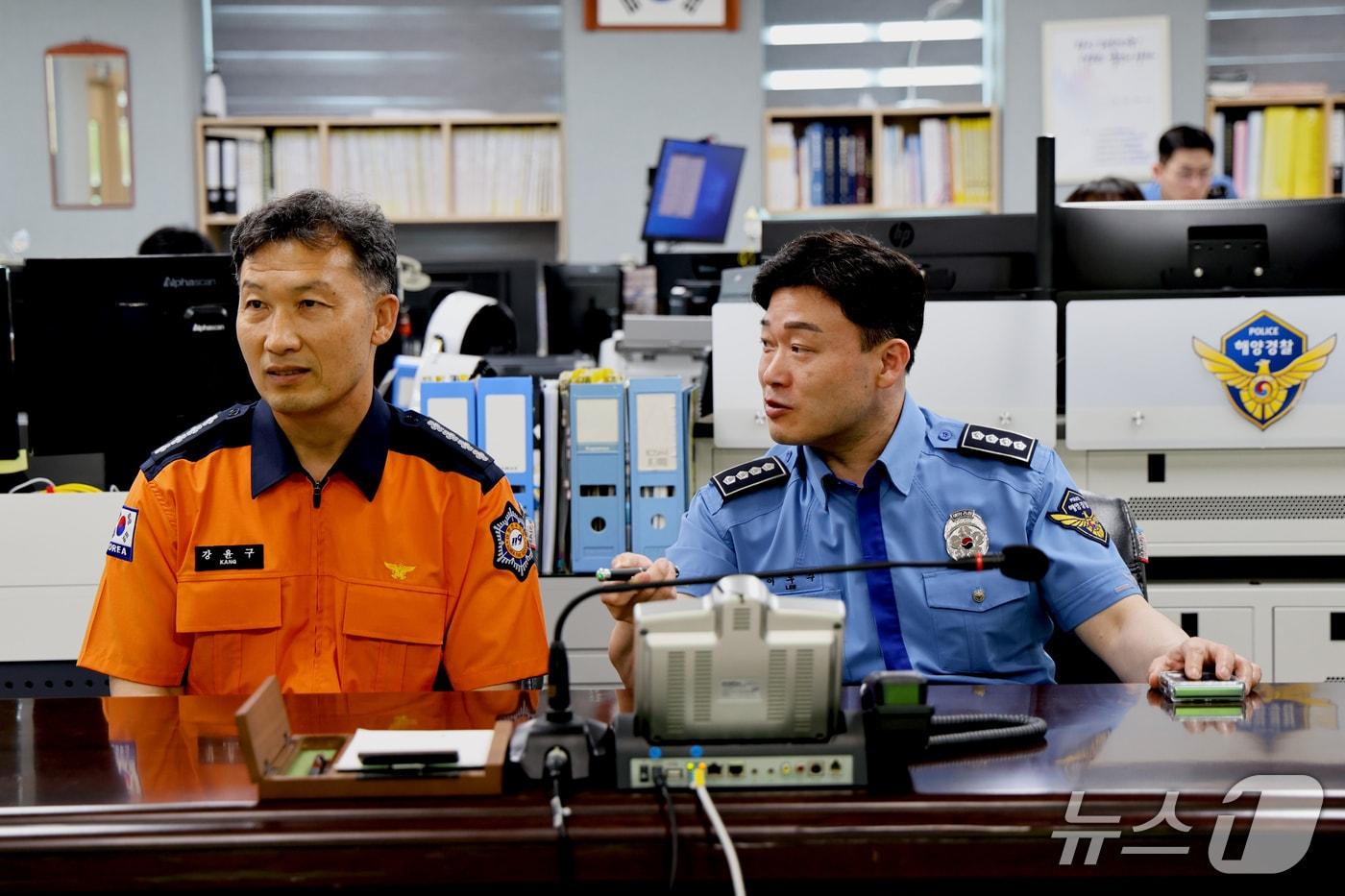 속초해경-속초소방서 업무협의.(속초해경 제공, 재판매 및 DB 금지) 2025.6.2/뉴스1