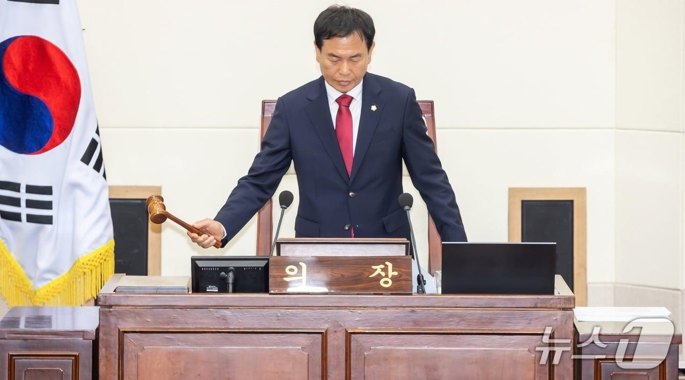 박교상 구미시의장이 2일 정례회를 주재하고 있다. &#40;구미시의회 제공. 재판매 및 DB금지&#41;/뉴스1