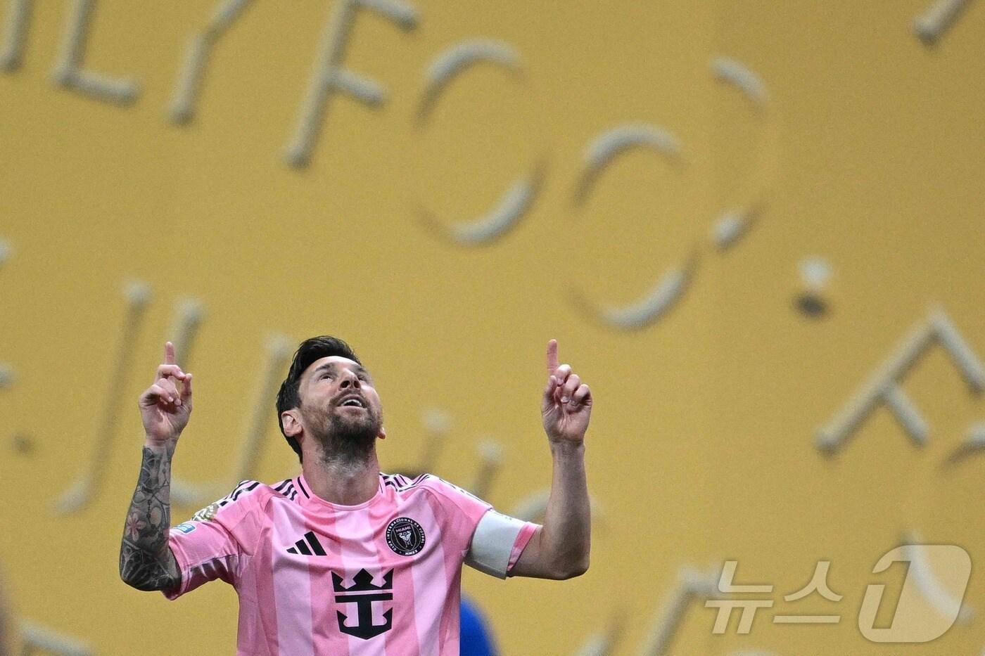 프리킥으로 득점한 리오넬 메시 ⓒ AFP=뉴스1, 