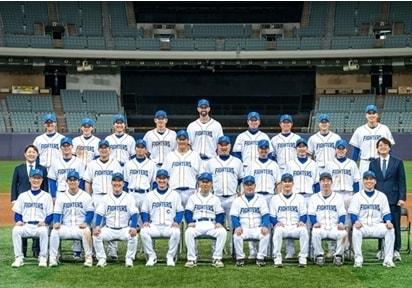 본문 이미지 - '불꽃야구'