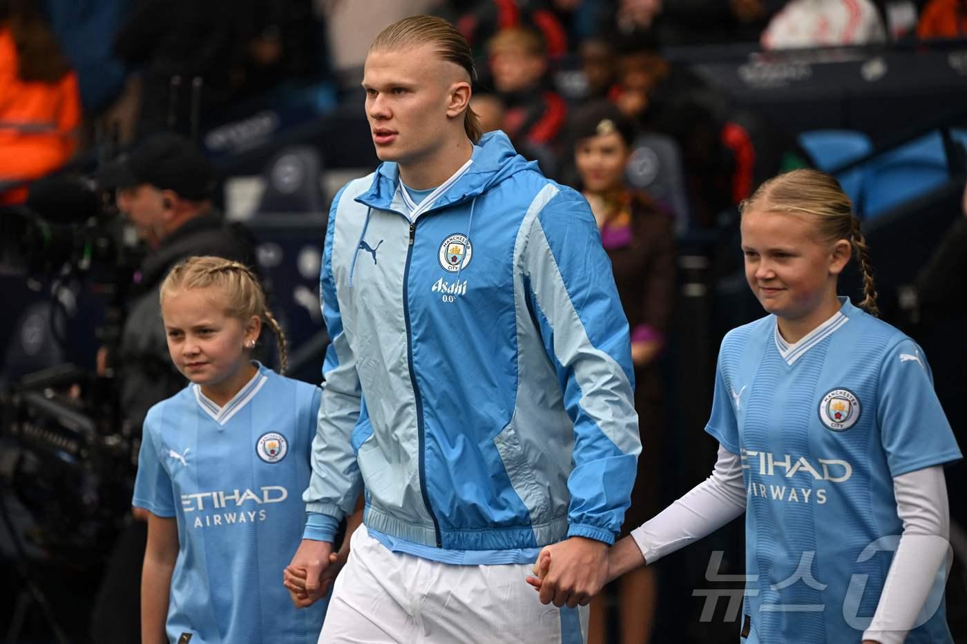 경기를 위해 입장하는 맨시티의 홀란드 ⓒ AFP=뉴스1
