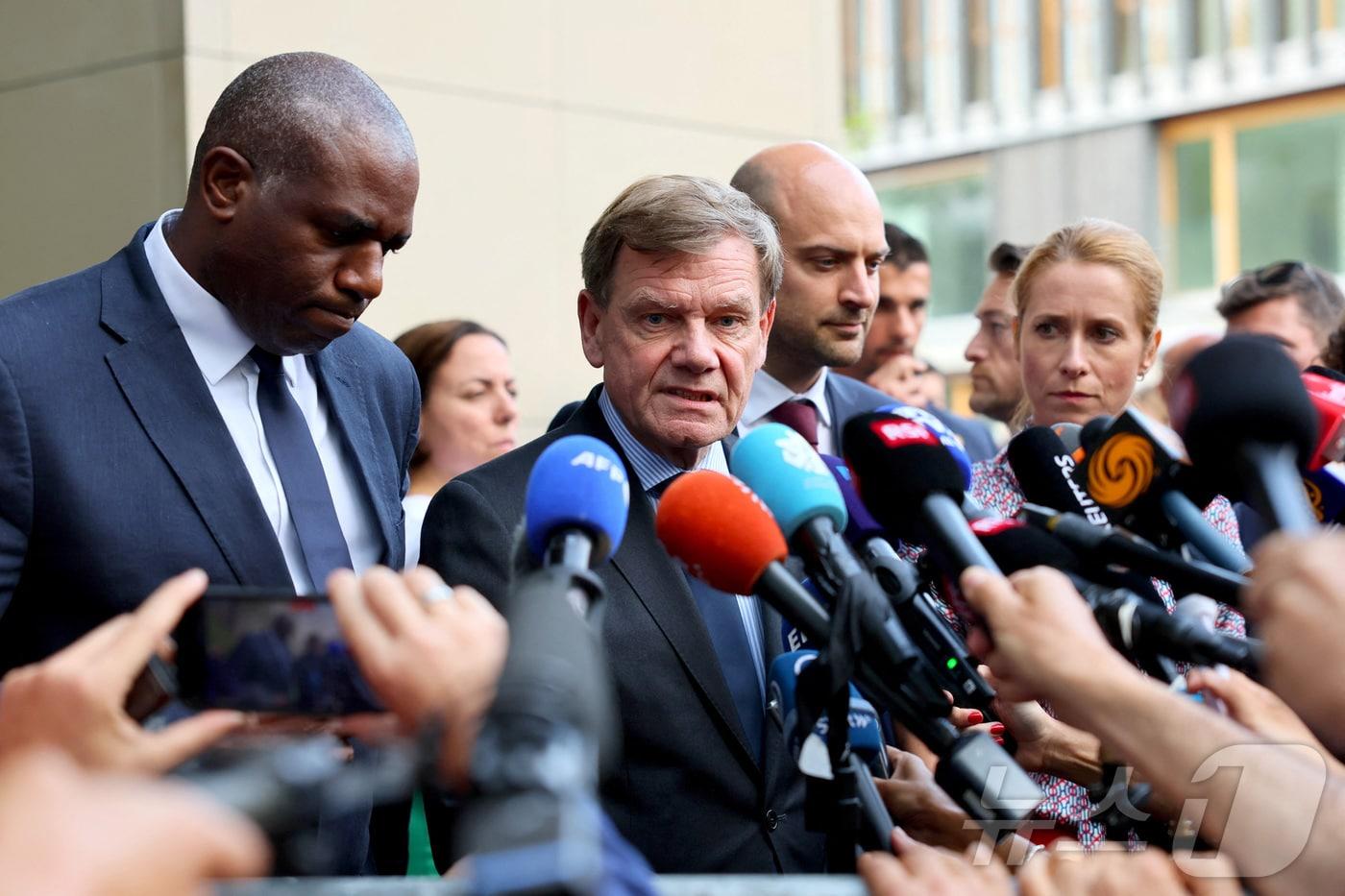 영국, 프랑스, 독일 외무장관과 유럽연합&#40;EU&#41; 외교안보 고위대표는 20일&#40;현지시간&#41; 스위스 제네바에서 이란 외무장관과 핵 프로그램에 대해 논의했다. 2025.6.20. ⓒ 로이터=뉴스1