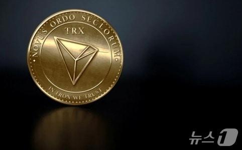 본문 이미지 - 트론 시각물 - 홈피 갈무리