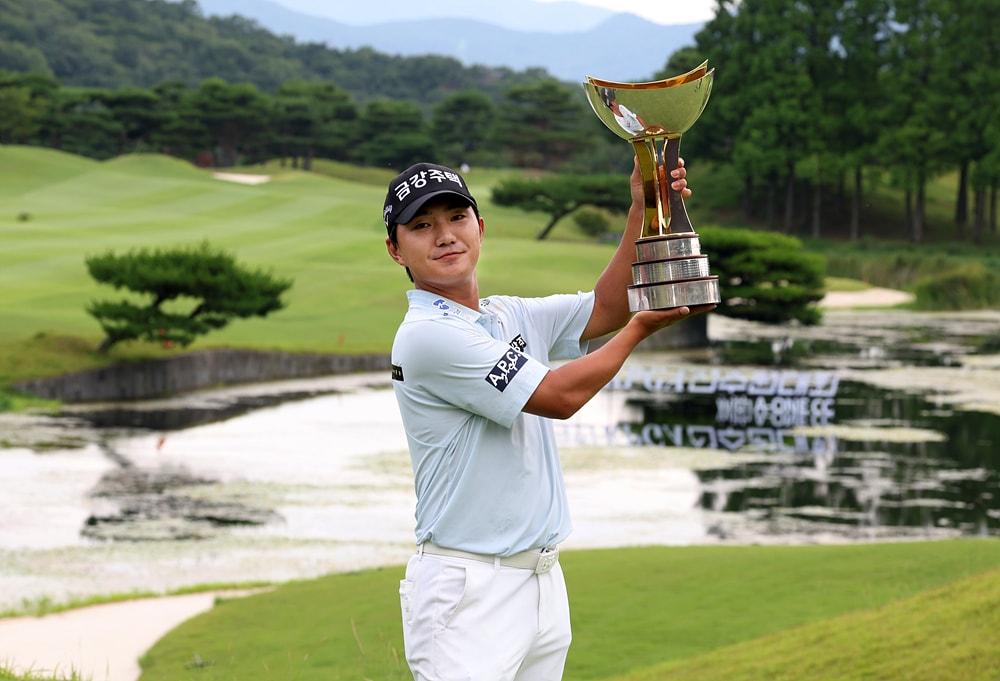 본문 이미지 - KPGA 투어에서 처음으로 우승을 차지한 옥태훈. (KPGA 제공)