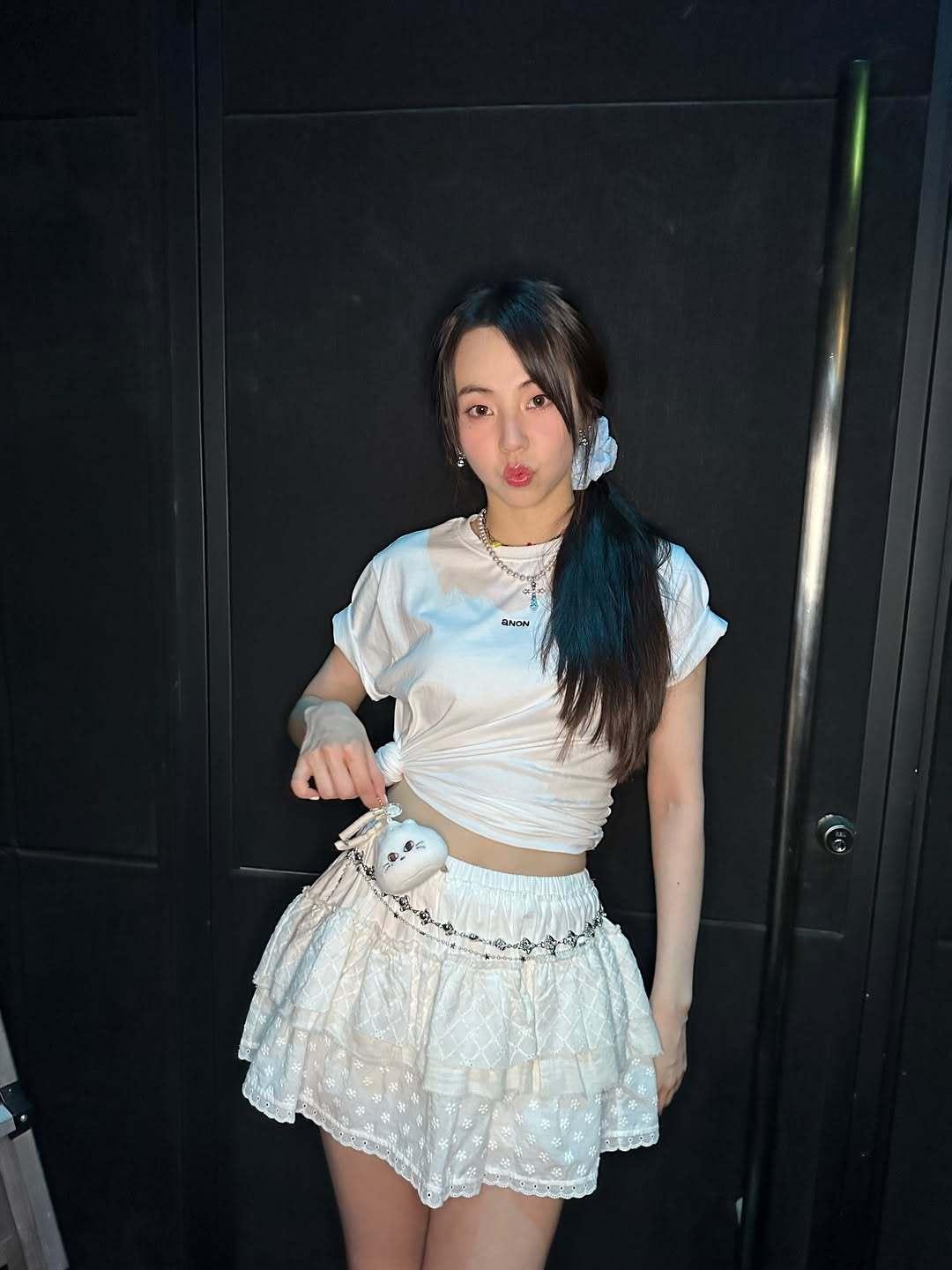 본문 이미지 - 안소희 인스타그램