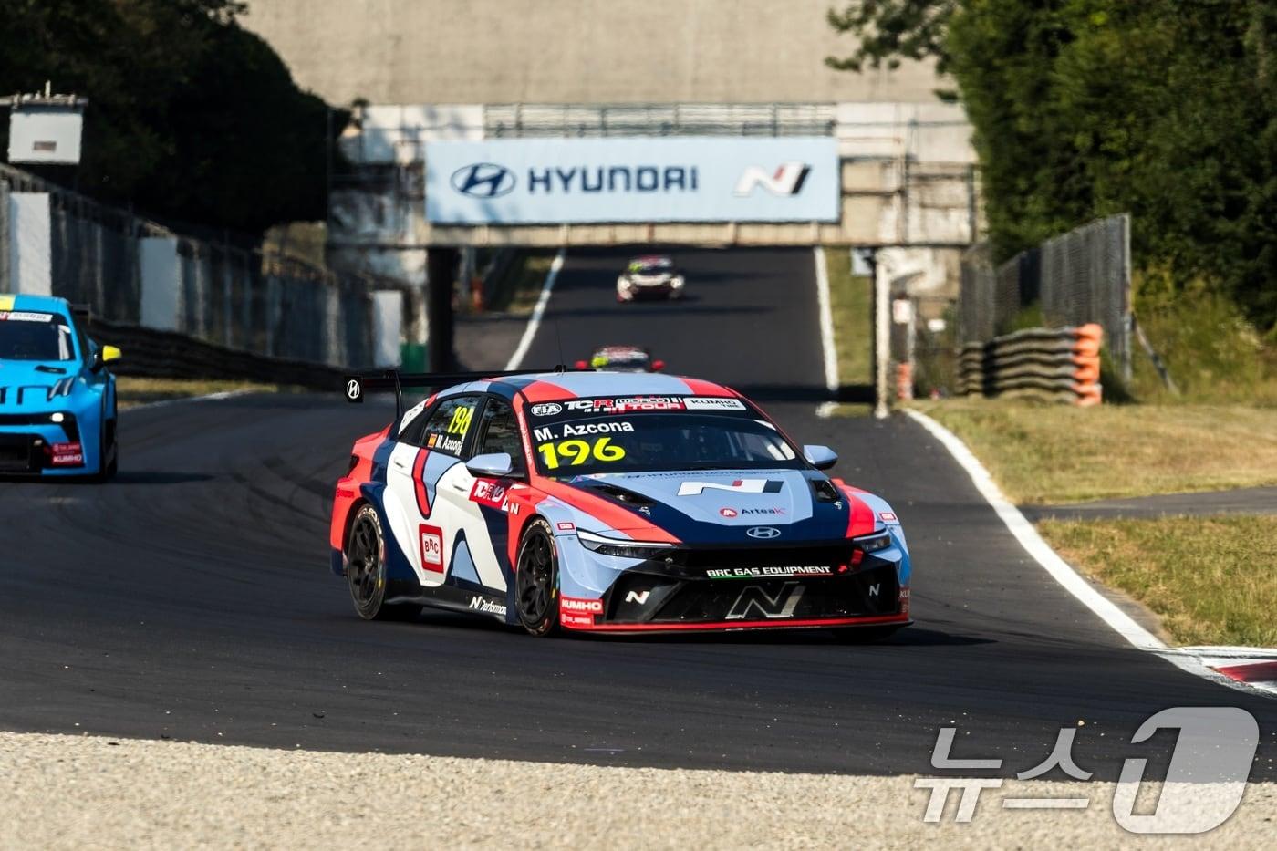  &#39;2025 TCR 월드투어&#39; 3라운드 이탈리아 대회에서 현대자동차 &#39;더 뉴 엘란트라 N TCR&#39;이 주행하는 모습. &#40;현대차 제공. 재판매 및 DB 금지&#41; 2025.6.23/뉴스1