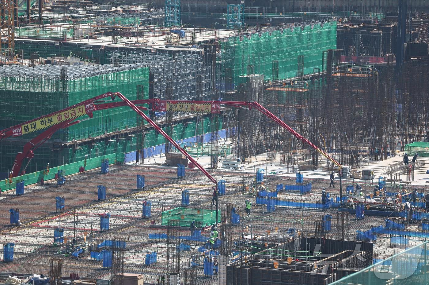 서울 시내 한 아파트 건설현장. /뉴스1 ⓒ News1 김도우 기자