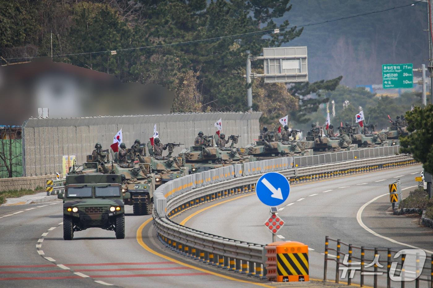 육군 102기갑여단이 오는 25일, 강원 양양군·속초시·고성군 일대에서 궤도장비 기동훈련을 실시한다.&#40;부대 제공, 재판매및 DB 금지&#41; 2025.6.23/뉴스1
