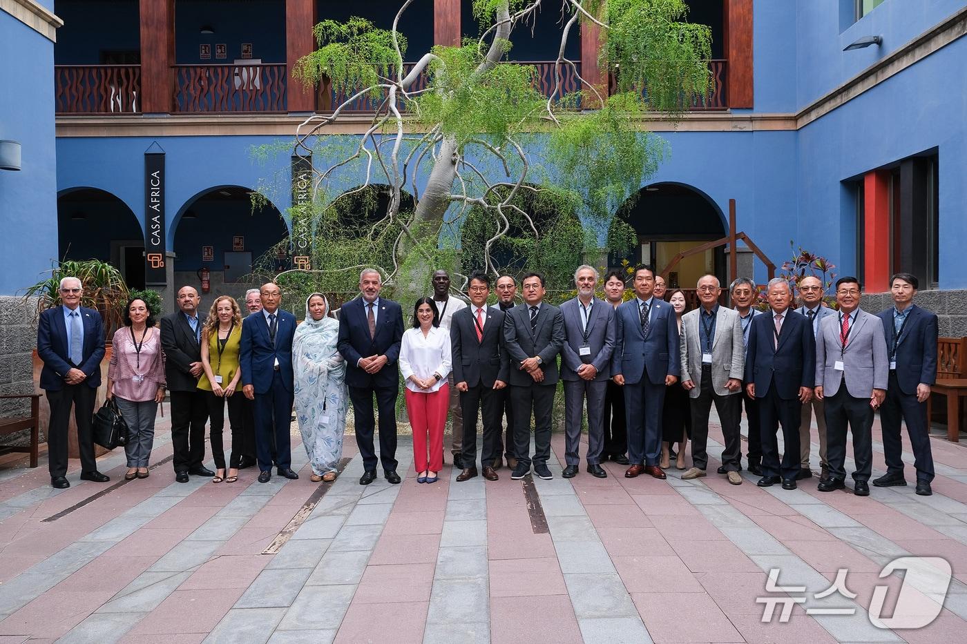세미나 단체사진(한국해양수산개발원 제공)