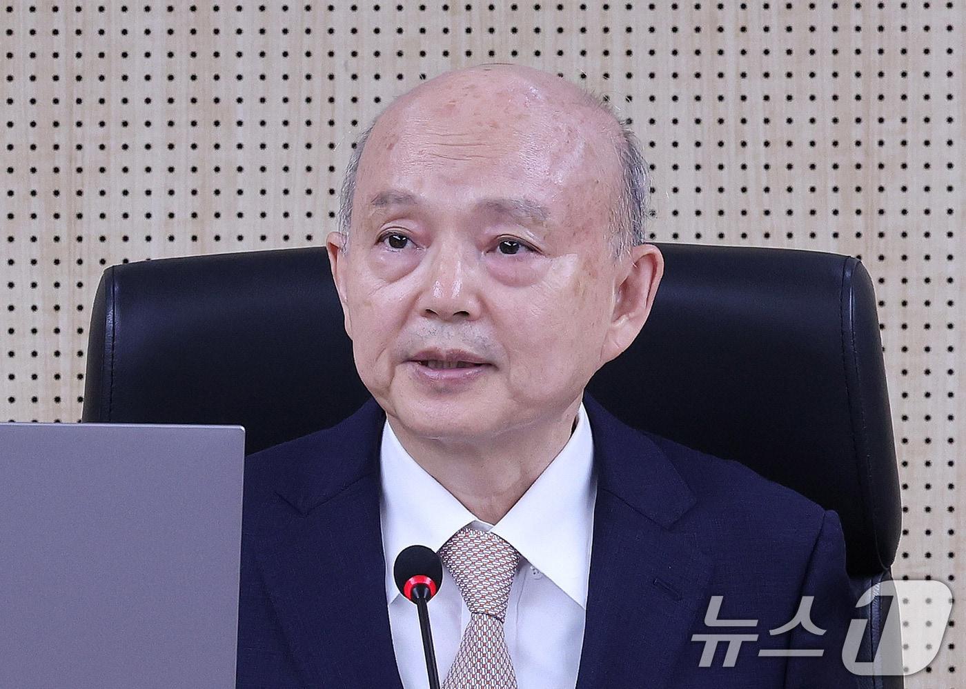 안창호 국가인권위원장이 23일 서울 중구 국가인권위원회에서 열린 제 13차 전원위원회를 주재하고 있다. 2025.6.23/뉴스1 ⓒ News1 박지혜 기자