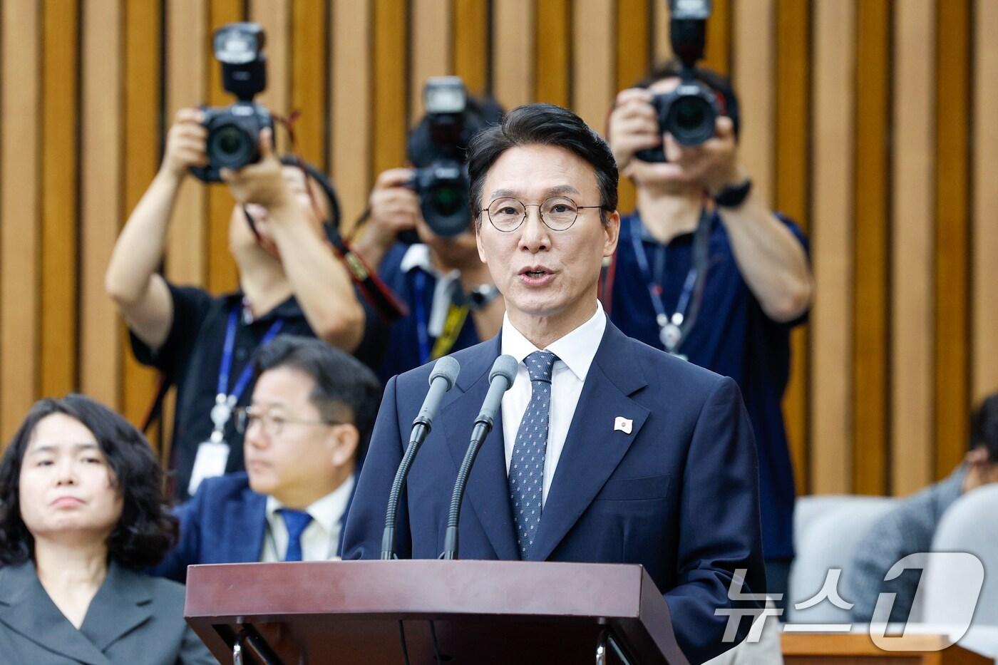 김민석 국무총리 후보자가 24일 오전 서울 여의도 국회에서 열린 인사청문회에 출석해 모두 발언을 하고 있다. 2025.6.24/뉴스1 ⓒ News1 안은나 기자