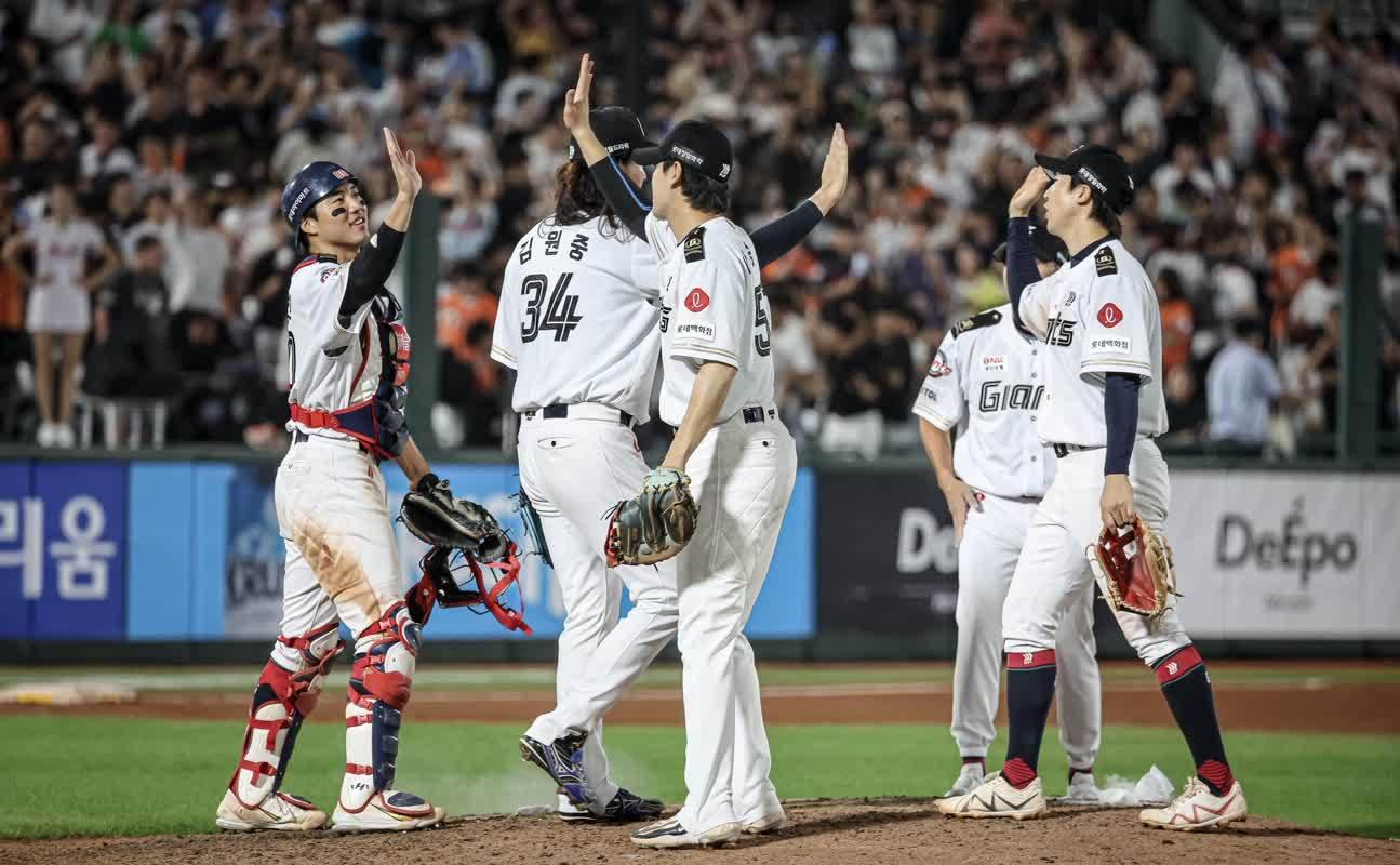 본문 이미지 - 롯데 자이언츠가 27~29일 열리는 KT 위즈와 홈 3연전에서 밀리터리 시리즈를 진행한다. &#40;롯데 자이언츠 제공&#41;