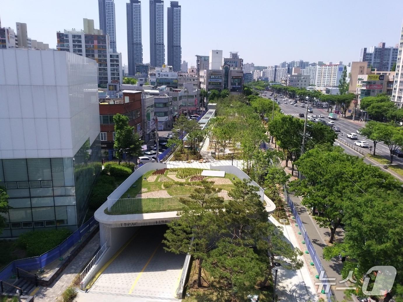 본문 이미지 - 대구 신매시장 공영주차장 전경.(대구 수성구 제공,재판매 및 DB 금지)