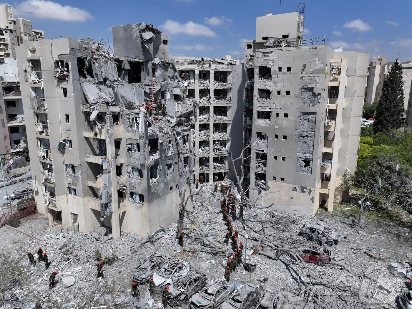 본문 이미지 - 이란의 공격을 받은 이스라엘. ⓒ 로이터=뉴스1 ⓒ News1 김경민 기자