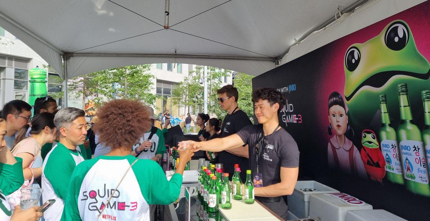 하이트진로 오징어 게임 시즌3 뉴욕 팬 이벤트 단독 부스 운영 현장 이미지.(하이트진로 제공)