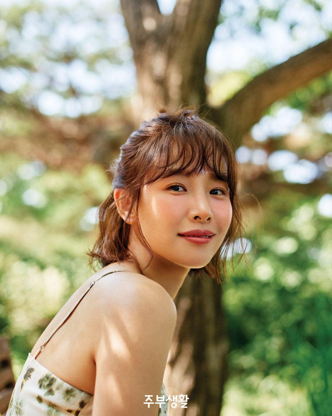 본문 이미지 - 배우 조윤희 / 스타일러 주부생활 제공