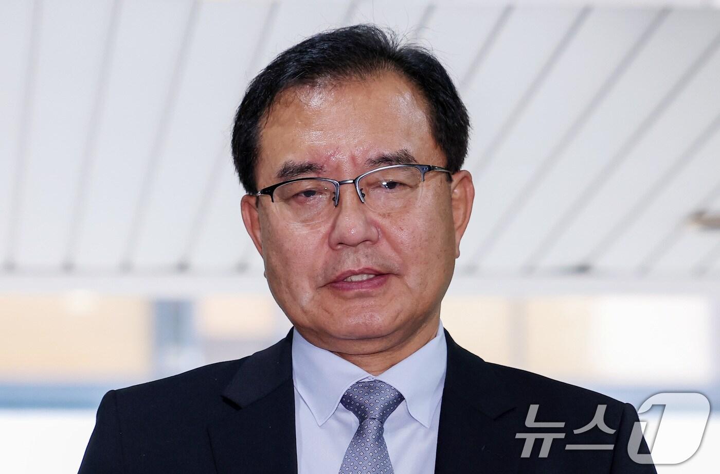 순직 해병 수사 방해 의혹 사건을 수사하는 이명현 특별검사가 25일 오전 서울 서초구 사무실로 출근하며 취재진의 질문에 답하고 있다. 2025.6.25/뉴스1 ⓒ News1 김성진 기자